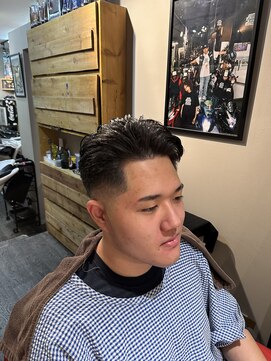 サンアンドマーリィズバーバー 駅前店(SON&MARLEY'S BAR BER) かきあげスタイル/フェード/本厚木