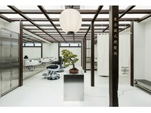  表参道の隠れ家。「蔵」のような和空間で整う