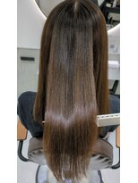 エンバイユアーズ 飯田橋店(eN° by youres) 艶髪 髪質改善ストレート 縮毛矯正 ぷるぷるヘア