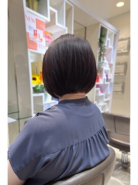 クラメール 黒崎コムシティ店(Kraemer) ミニマムシルエット ボブ&潤いツヤカラー