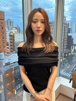 モンルル プル(mon loulou + plus)&nbsp;レイヤーカット、透明感カラー