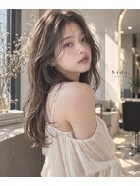 シヨン(ciyon.)&nbsp;韓国風ロング/ゆるウェーブ/顔まわりレイヤー/透明感グレージュ