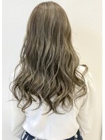 クアトログランシュ ひたちなか店(QUATRO×GranCieux)&nbsp;グレージュハイライト☆3Dカラー☆外国人風★QUATRO★