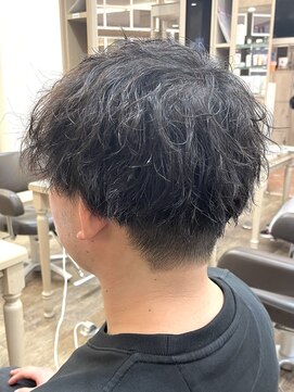 アルターリール(aL ter Rire) アッシュブラック/カルマパーマ/ベリーショート/鎌取/中村郁未