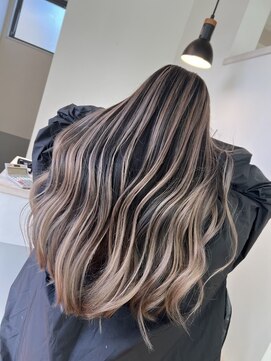 スキル 水戸(SKILL) ニュアンスカラー/バレイヤージュ/ゴールドアッシュ