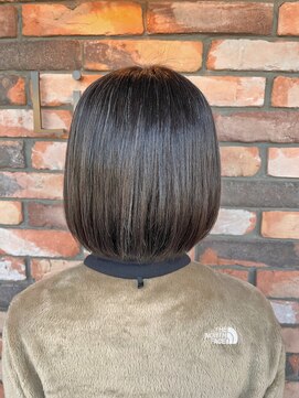 リエート(Lieto) ツヤ感　ストレートボブ