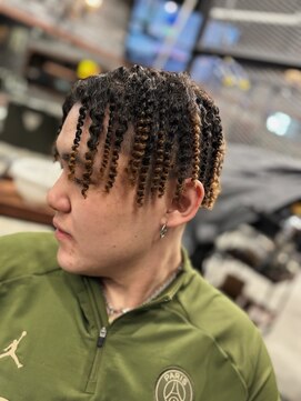 フォーコーナーズカットショップスリーセント 栄(FourCornersCutShop 3/cent) スプリングドレッド