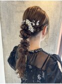 ルーズ編み下ろしポニー　ヘアアレンジ