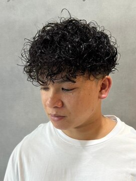 リット バイ フィフス 鹿児島中央駅店(Lit. by fifth) 波巻きスパイラルパーマメンズマッシュパーマツイストパーマ