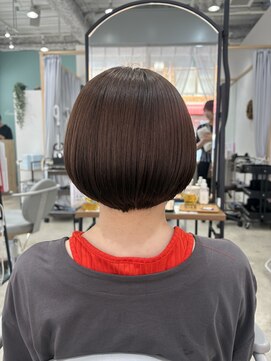 サンクチュアリ ウィズエデン 京橋店(Sanctuary with eden) 丸みショート