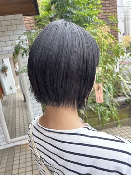 ノエル(noele) 切りっぱなしボブ