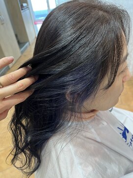 アズール 草加(azule) インナーカラー　イヤリングカラー　紫　暗め