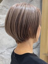 ソワネ 表参道(soigne)&nbsp;表参道白髪ぼかしハンサムショートカットアッシュブラウン30代◎