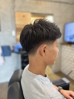 技術力に自信あり◎エッジの効いたフェードから人気のトレンドスタイルまで幅広く対応！