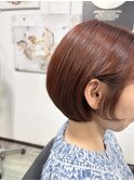 チェリーレッドのショートボブ