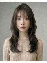レウーナ 塚口(Reuna)&nbsp;ナチュラルハッシュカット×ダークパープル