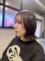 ストロベリーR.&nbsp;ぱっつんボブに外はねヘア