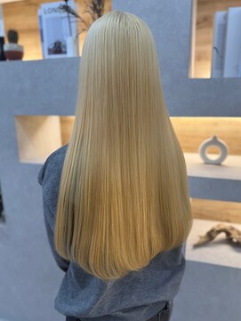 アロ 大阪梅田(alo) ケアブリーチでつくる極上ブロンド