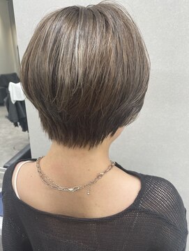 デイジー(Daisy) オリーブベージュ/コンパクトショート/ハイライト