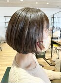 グレージュ/前下がりショートボブ