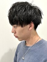 ヒュイル バイ ニアウ(Hwyl by Niau)&nbsp;メンズマッシュツーブロックシャドウパーマニュアンスパーマ眉毛