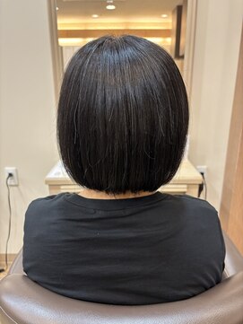 アルターリール(aL ter Rire) 黒髪/ボブルフ/ネビージュ/小顔/ワンレン