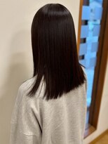サニー美容室&nbsp;切りっぱなし ストレート 艶髪 艶トリートメント 黒髪 髪質改善