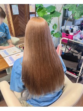 アン(Hair make un) ミルクティーカラー