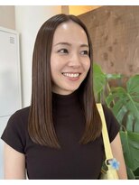 零秒女髪 千里丘店 艶感際立つ上品セミロングストレート髪質改善艶髪美髪