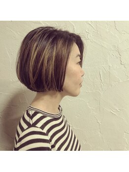 ボッカ(bocca)の写真/根元はあえて落ち着かせて。伸びても自然な、立体感カラー。