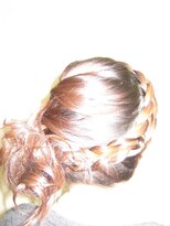 ヘアーアンドメイク アール(hair&make R)&nbsp;編み込みアレンジのアップスタイル