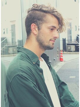 ジジバイワースホワイル(jiji by WORTH WHILE) 外国人風　ツイストパーマ　ポンパヘアー