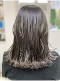 セミロング/インナーカラー