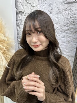 リア(riah) レイヤー×透明感カラー/ゆるふわカール/大人ガーリー