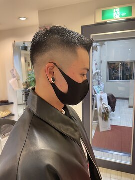 フリーダム ヘアー ザ ムー(Freedom Hair THE MOO) フェードカット