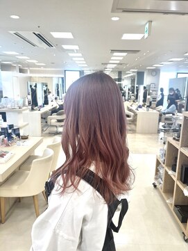 ケンジ 平塚ラスカ店(KENJE) ホワイトピンク