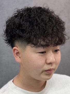 メイン(MENIN) 【Insta@leo_takahashi_14】スペインカール[相模大野/メンズ]