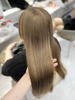 ジーナ 名駅(XENA.) 《Rena》ミルクティーベージュ/ブリーチカラー