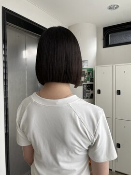 クラゲヘアミディアムヘアオリーブグレージュミニボブミディアム