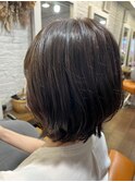 くせ毛を活かすくびれショート