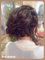 むーきち 吉祥寺(mu-kichi)&nbsp;後れ毛が可愛い！ サイド寄せアップ
