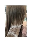 SNSで見るような艶髪ヘアー