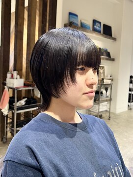 アイドットプラスフェリシア 表参道(i.+FERiCIA.) レイヤーウルフカット/ショートウルフ/顔まわりレイヤーカット