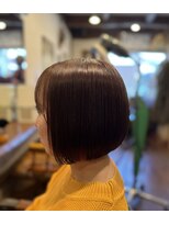 ピクシー(Pixy)&nbsp;カーキベージュ×ボブ