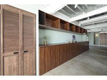 スー 自由が丘(suu)の雰囲気（陽の光がたっぷりと入る店内［自由が丘/ショートボブ］）