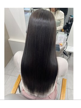 プルト 平尾(PLUTO) 乾かすだけでまとまる美髪ストレート
