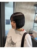 切りっぱなしボブ/顔まわりレイヤー/ミルクティーベージュ