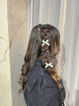 ヘアアレンジメント ボガスティーズ 川崎店(Hair arrangement Vogusty's) 編みたらしハート