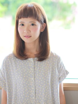 テューア ヘア ガーデン(tua hair garden) ワンカールとショートバングが可愛いニュアンスセミディ