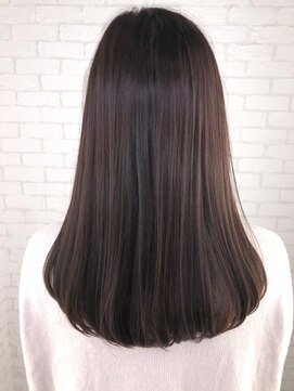 ラヴリア クルメ(LOVERIA KURUME) ≪LOVERIA KURUME/久留米≫ベージュカラーのうるツヤロング